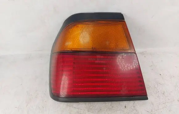 Nissan Primera Rear/tail lights 89043
