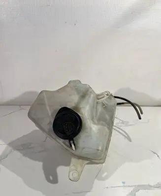 Toyota Prius (XW20) Windshield washer fluid reservoir/tank 060851145