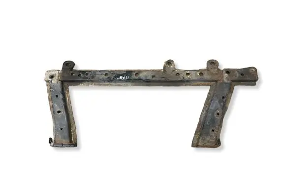 Renault Clio IV Radiator mount bracket 
