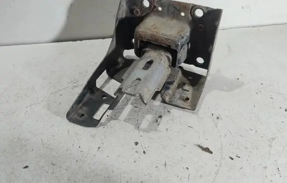 Peugeot 207 Gearbox mounting bracket 9680293280