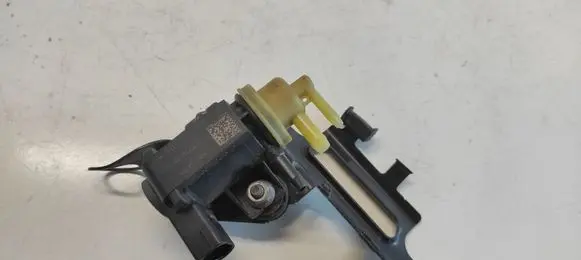 Volkswagen PASSAT B7 Turbo solenoid valve 1K0906627B CG34011464A 4610