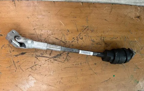 BMW X1 E84 Steering column universal joint 6780864