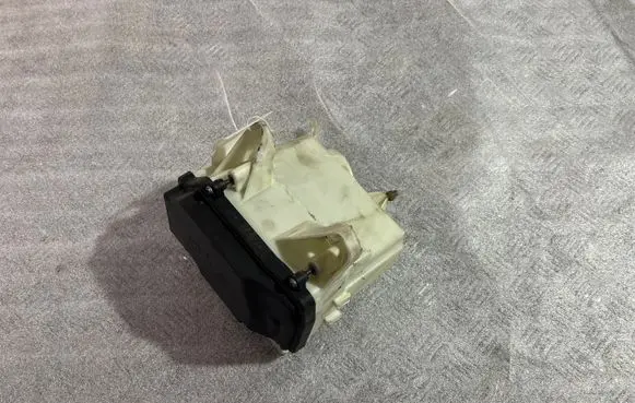 Mercedes-Benz C W205 Fuse box set A2055402428 A2055400124
