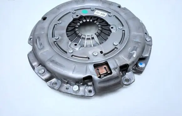 Chevrolet Captiva Pressure plate 3082654409