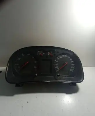 Volkswagen Golf IV Speedometer (instrument cluster) 88311282