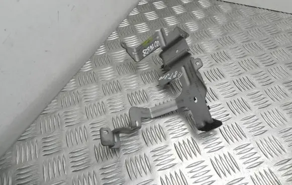 Volkswagen PASSAT B8 Engine mounting bracket 3Q0971844A VD16823