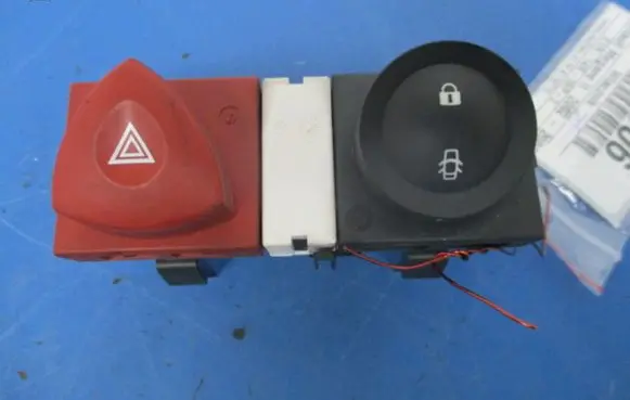 Renault Megane II Other devices 8200407415