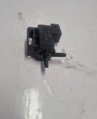 Volvo XC90 Turbo solenoid valve 8699233 05T229 70051500