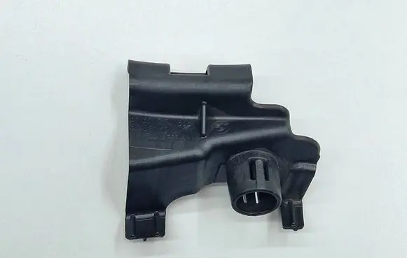 BMW 3 E92 E93 Intercooler pipe mounting bracket 7174806 61677174806