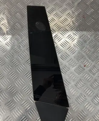 Tesla Model 3 (B) Pillar trim (exterior) 1100437-00-E