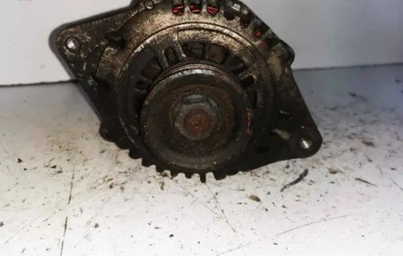 KIA Sportage Generator/alternator OK01218300