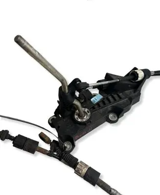 Ford Focus Gear shifter/selector 8M5R7C453LA
