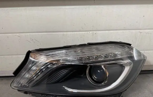 Mercedes-Benz A W176 Headlight/headlamp A1768201161