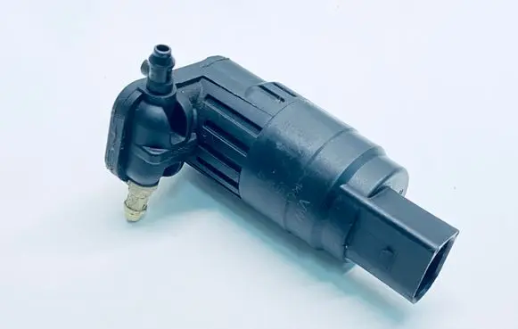 Skoda Superb B6 (3T) Windscreen/windshield washer pump 1K6955651