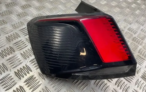 Peugeot 3008 II Rear/tail lights 9810477180 81550101