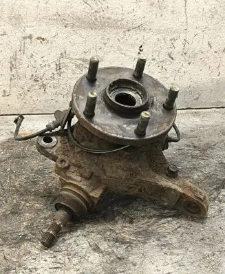Subaru B9 Tribeca Front wheel hub