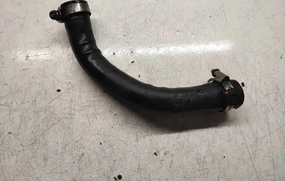 Ford Mustang VI Engine coolant pipe/hose