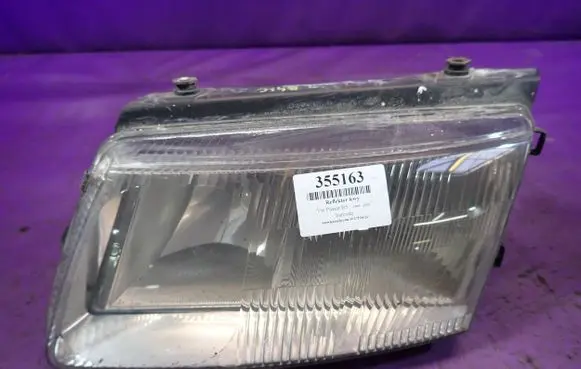 Volkswagen PASSAT B5 Headlight/headlamp