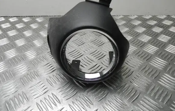 Mini One - Cooper Coupe R56 Radio/GPS head unit trim 24104309 T2444