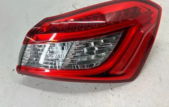 Maserati Ghibli Rear/tail lights 03550000 03550600
