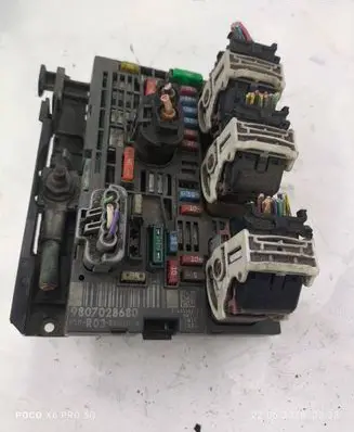 Fiat Scudo Fuse module 9807028680
