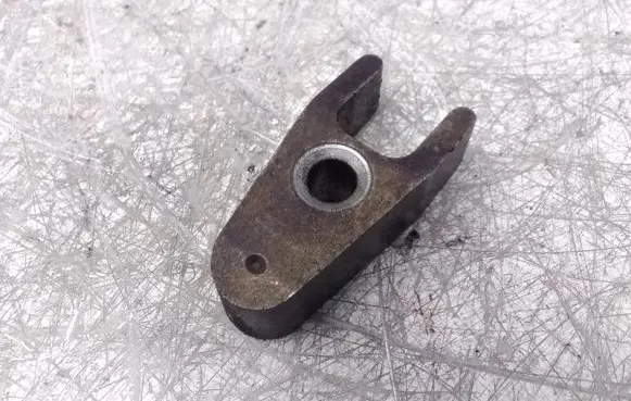 Mercedes-Benz R W251 Fuel Injector clamp holder