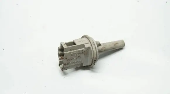 Volkswagen Golf IV Sensor 1J0907543