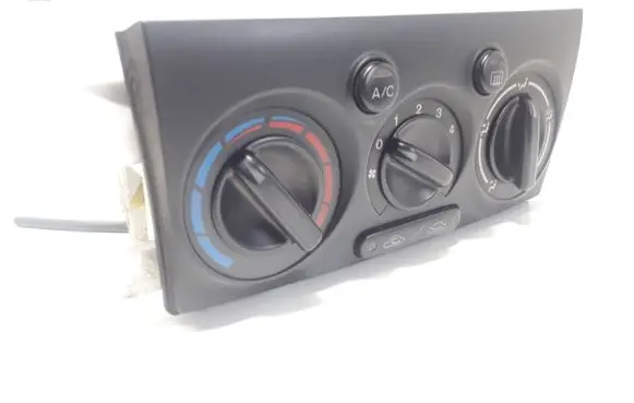 Mazda Premacy Climate control unit CB811L04