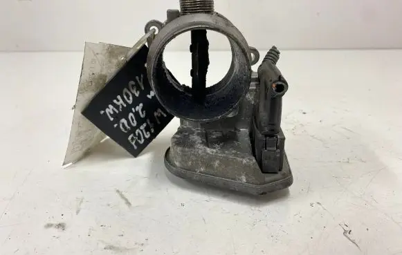 BMW 1 E81 E87 Throttle valve 780437301