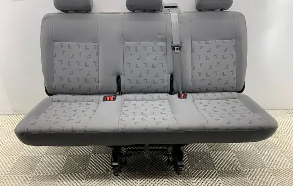 Volkswagen Transporter - Caravelle T5 Third row seats 