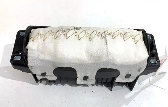 Volkswagen Jetta VI Passenger airbag 5C6880204B