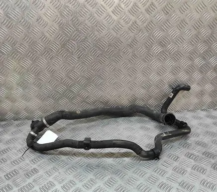 Engine coolant pipe/hose
