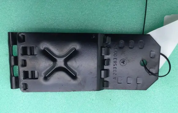 Mercedes-Benz C W204 Other interior part A2035830075