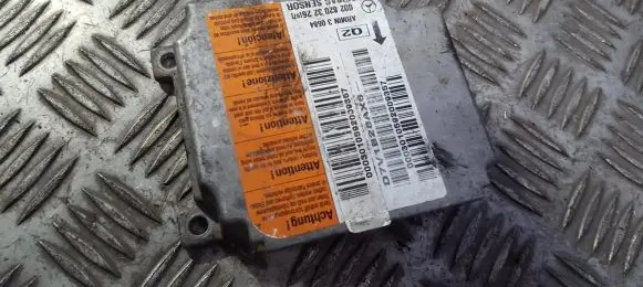 Mercedes-Benz E W210 Airbag control unit/module 0028203226 0684