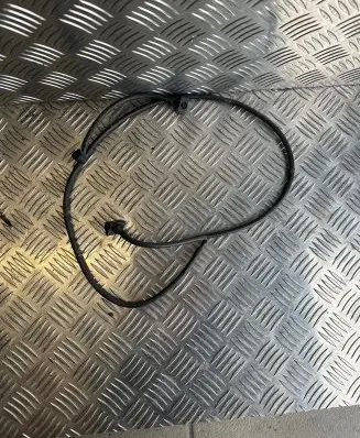 Windshield washer spray nozzle
