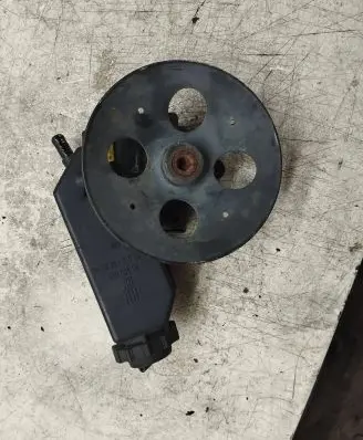Opel Vectra B Power steering pump 90495957 26044812G