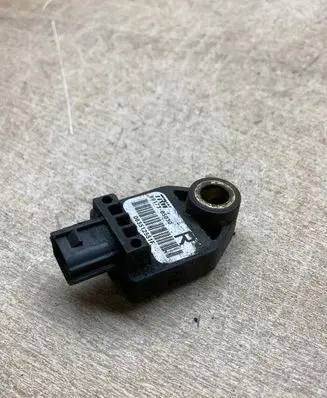 Toyota Avensis T250 Airbag deployment crash/impact sensor 8917305030