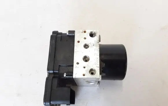 Volvo S60 ABS Pump 31400101
