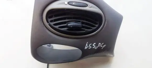Ford Focus Dash center air vent grill 98AB19893B