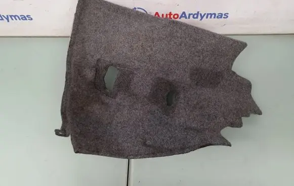Trunk/boot lower side trim panel
