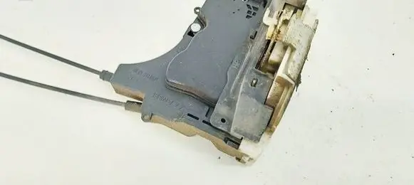 Mitsubishi Outlander Rear door lock 