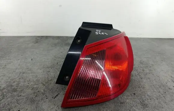 Mitsubishi Colt Rear/tail lights MR957366