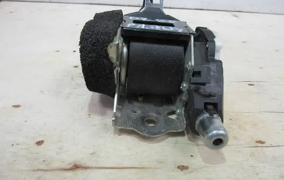Mercedes-Benz CLS C218 X218 Rear seatbelt A2188600285