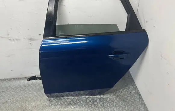 Rear door