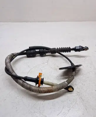 Chevrolet Captiva Gear shift cable linkage