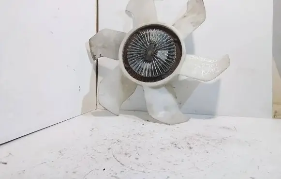 Mitsubishi Pajero Viscous fan clutch 