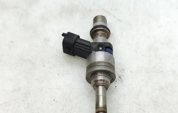 Porsche Cayenne (92A) Fuel injector 94811012822 103507514 1214121034