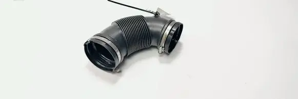 Audi A4 S4 B9 8W Coolant pipe/hose 04L129661C