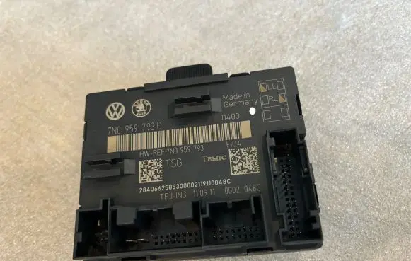 Skoda Yeti (5L) Door control unit/module 7N0959793D 7N0959793