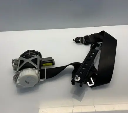 Mercedes-Benz GLK (X204) Front seatbelt A2048605885 2048605885